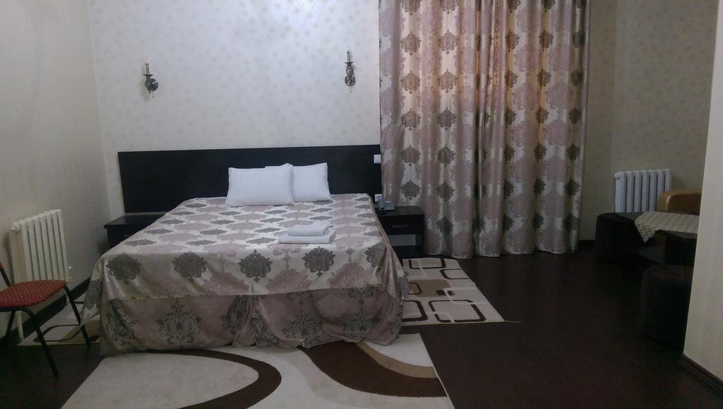 Home Hotel Astana Екстер'єр фото